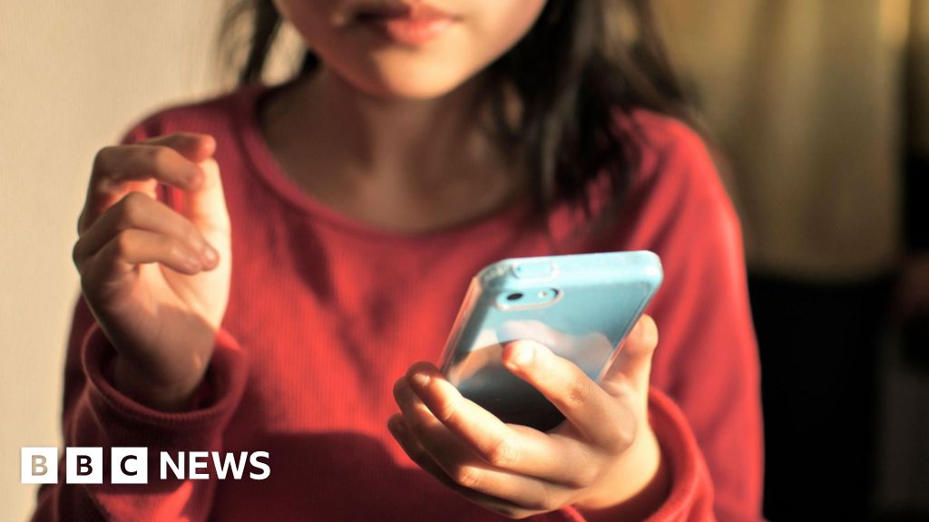 US and UK announce online child safety partnership