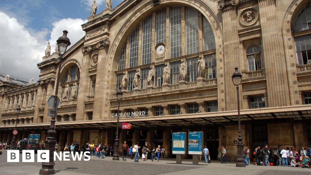 Kereta di Paris Gare du Nord Berhenti Setelah Bom Perang Dunia II Ditemukan