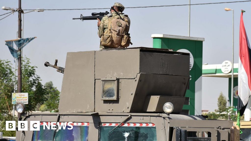 Iraq Kurds Army Claims Full Control Of Kirkuk Province Bbc News