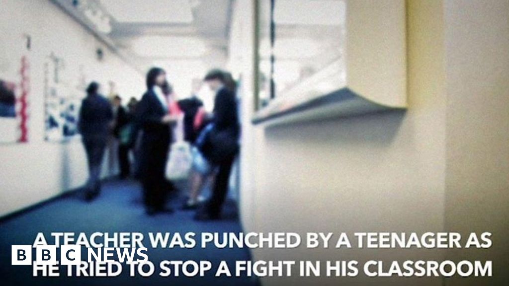 Teacher attacks Punch 'like an out of body experience' BBC News(02)