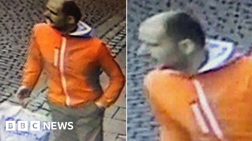 Cctv Images Released After 85 Year Old Woman Robbed In Dumfries Bbc News 