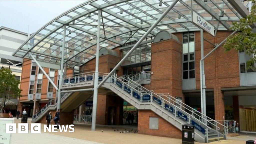 Redhill Library to reopen in summer after Raac work - BBC News