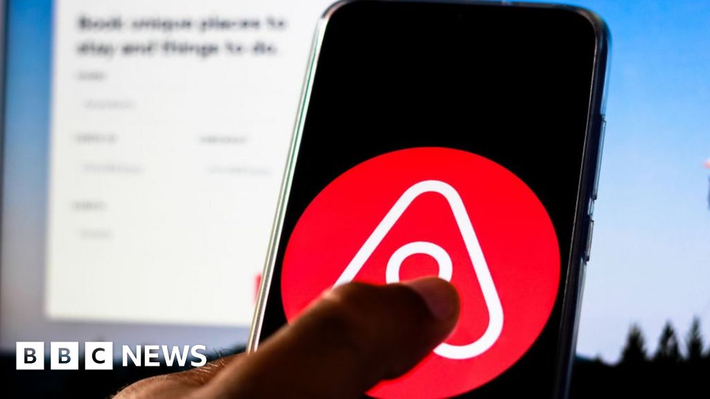Airbnb glitch cancels trips after deactivating user accounts