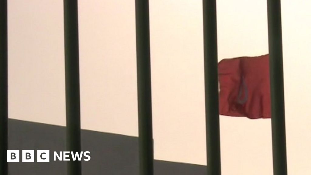 The Women Behind Bars In Tunisias Crowded Prisons Bbc News