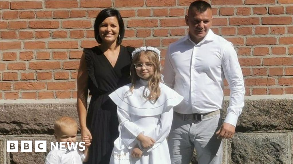 Dawid Wlodarczyk, 3, Monika Wlodarczyk, 35, Maja Wlodarczyk, 11, and Michal Wlodarczyk, 39