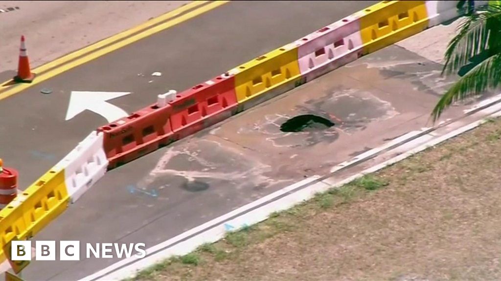 Aerial footage of sinkhole at Trump's MaraLago resort BBC News
