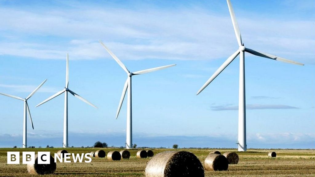 Wind is main source of UK electricity for first time - BBC News