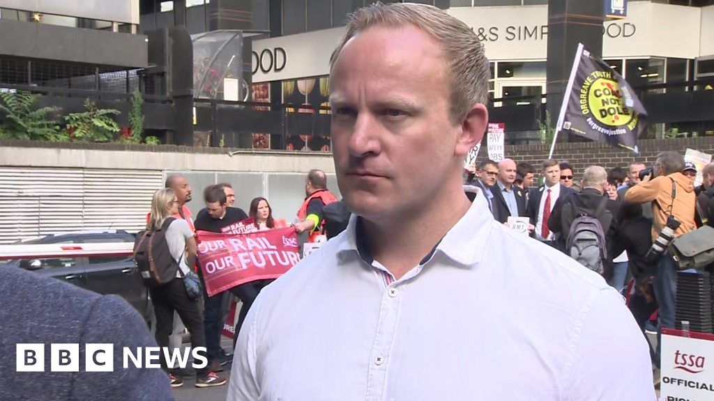 Labour transport spokesman joins rail picket line