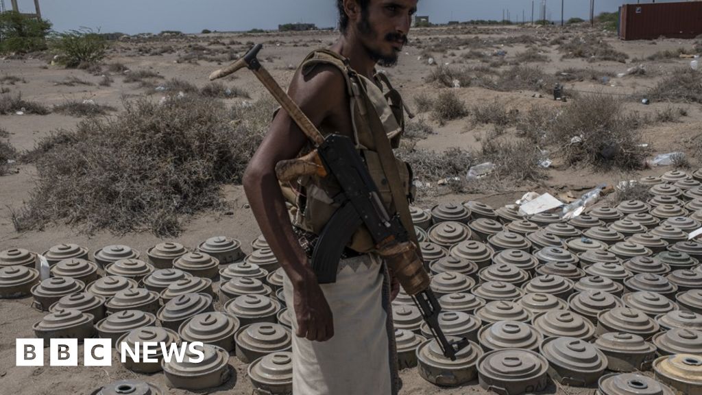 Foreign demining experts killed in Yemen