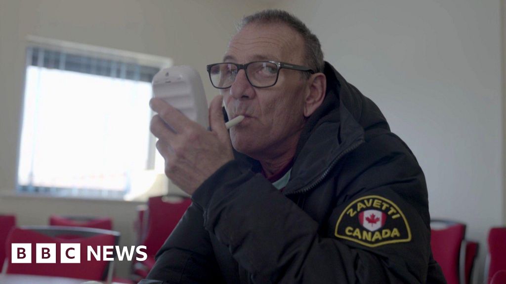 bbc.co.uk - Hannah Lucas - Former Hull smokers share their stories in film about quitting - BBC News