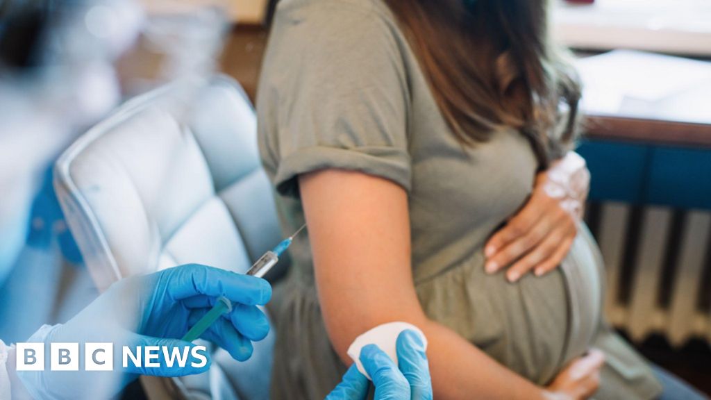 RSV: Winter virus jab rolled out for pregnant women and elderly