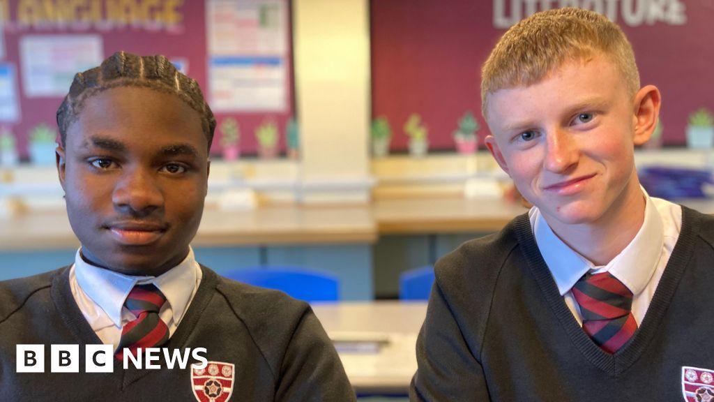 The schools where pupils' smartphones are locked away