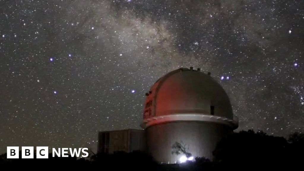 Probing the Universe's Dark Energy with a super-telescope
