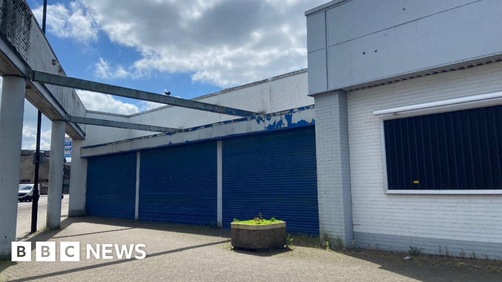 Former Longton Lidl set to drivethrough coffee shop BBC News