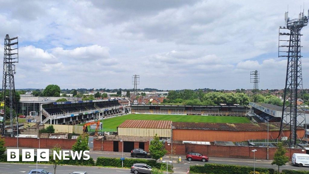 Hereford FC Floodlight delay could shut down club chairman BBC News