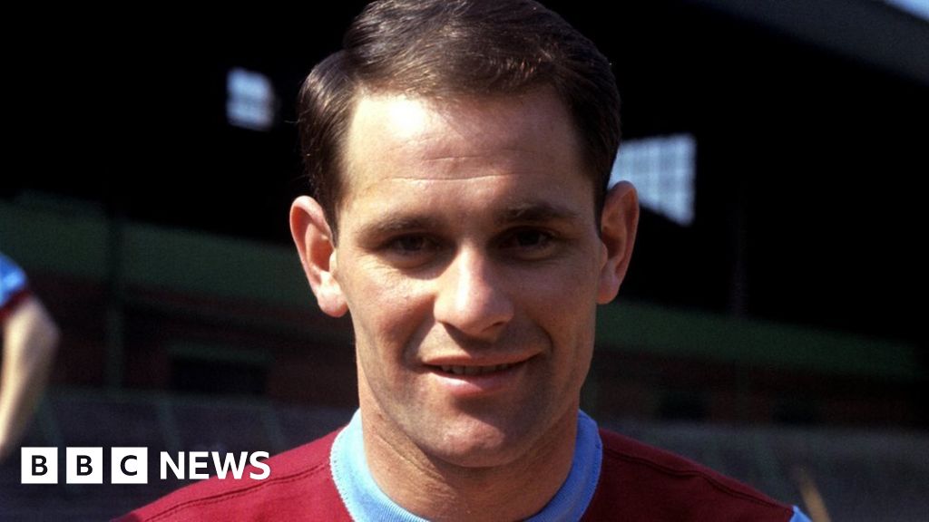 Jimmy Robson: Tributes to Burnley legend who has died aged 82