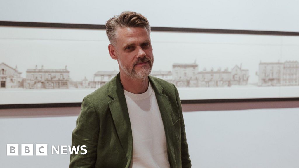 bbc.co.uk - Harry Parkhill - Lincoln 'papestry' on permanent display after 7,000 visits