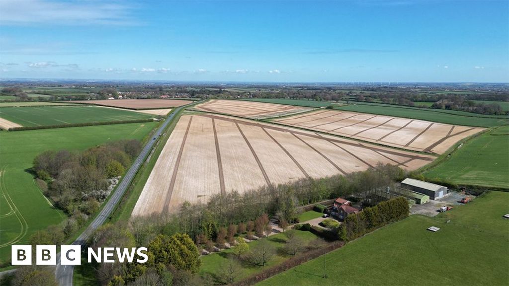 bbc.co.uk - Andrew Spence - Revised plans for solar farm near Beverley announced