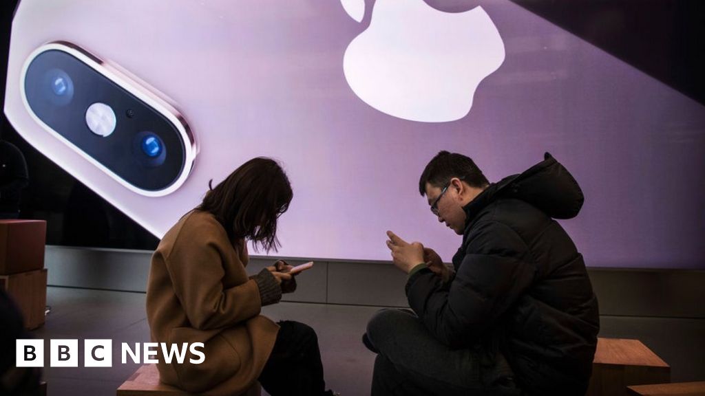 Apple warns coronavirus will hurt iPhone supplies