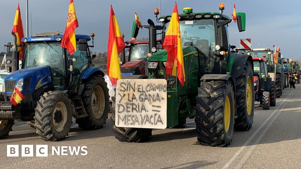 Испански фермери се присъединиха към вълна от протести