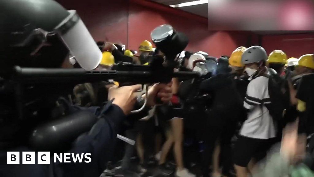 Hong Kong protests: Violence erupts in train stations