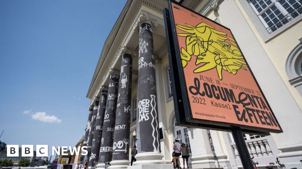 Wegen Antisemitismus tritt der Leiter der deutschen Kunstmesse Documenta zurück