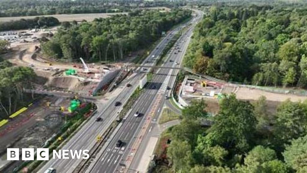 Wisley A3 to close at the M25 junction over the weekend BBC News