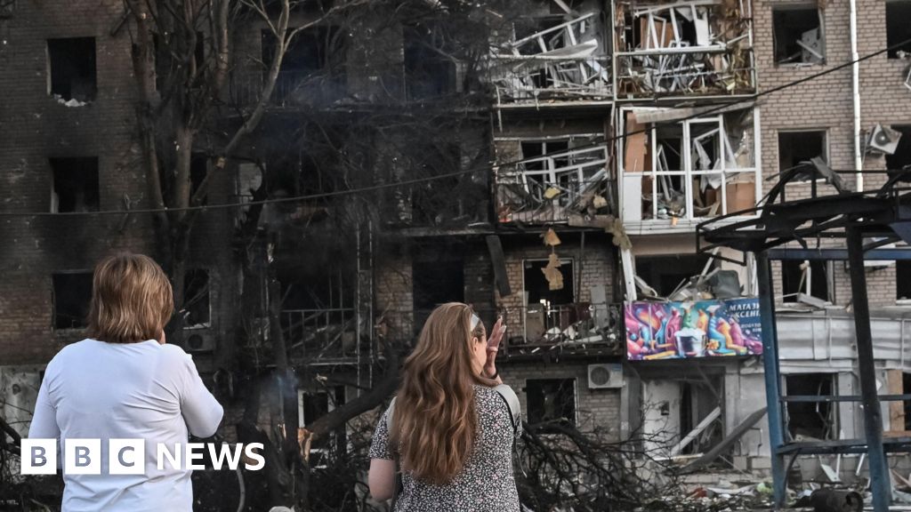Analysis: Putin doubles down on Ukraine war stance after Beijing meeting thumbnail