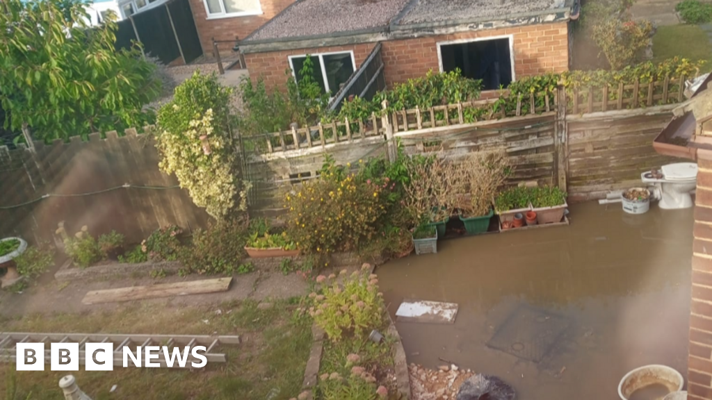 Sewage leak in Coventry garden under investigation