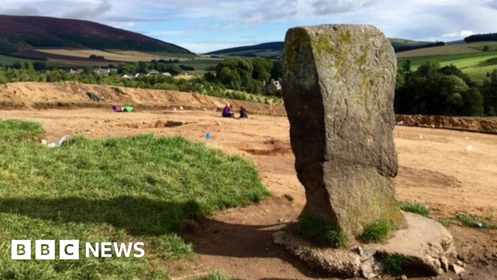 Archaeologists Find Pictish Palace In Aberdeenshire Bbc News