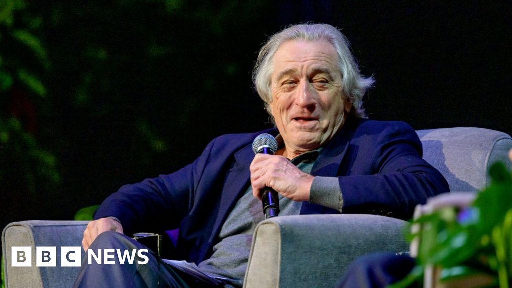 Robert De Niro's ex-aide sued for misusing funds and 'TV bingeing'