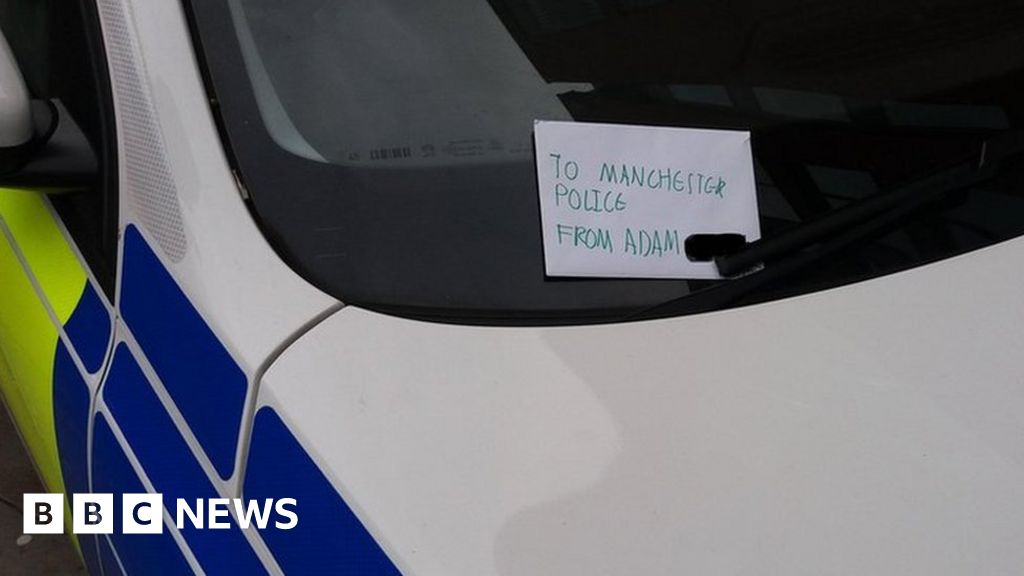 Manchester Arndale stabbings: Boy leaves thank-you note to police