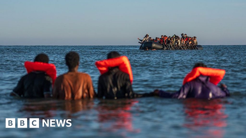 Migrant who returned to UK after removal sent back to France thumbnail