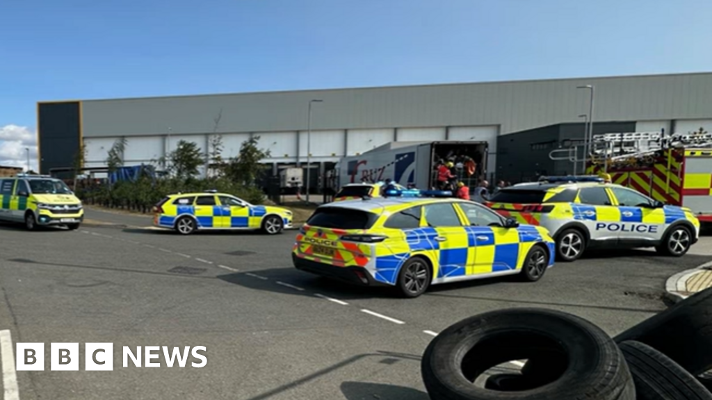 People found in back of lorry after call to Cambridgeshire police