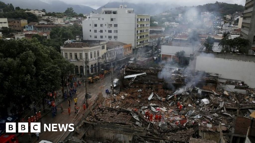 Rio de Janeiro buildings destroyed by suspected gas blast - BBC News