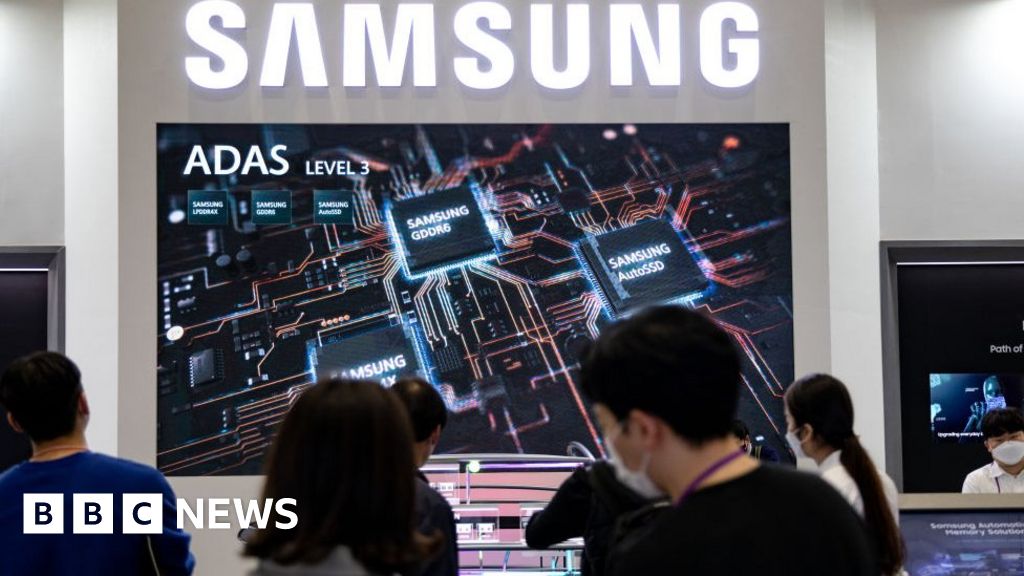 Global chip shortage: Samsung expects profits to increase by 52% – BBC News
