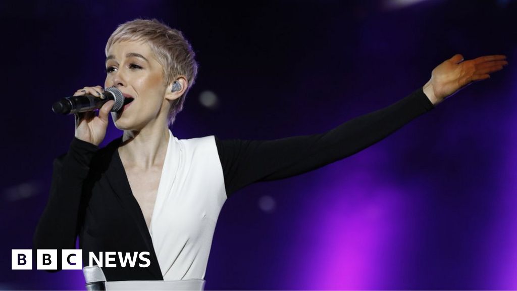 Songfestival 2018: Britse deelnemer SuRie voelt de stilte voor de storm