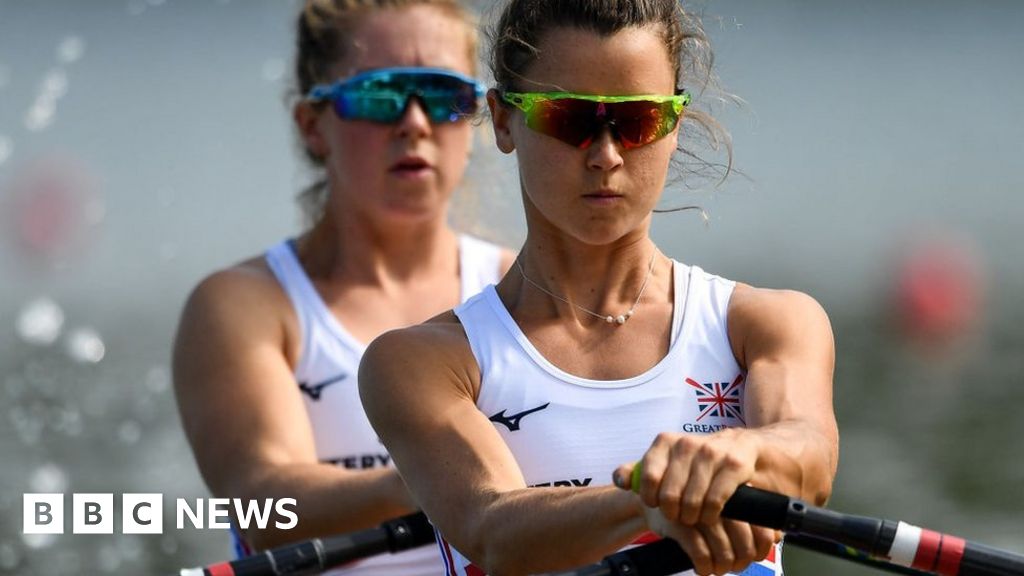 GB rower Anna Thornton in coma in US after stairs fall - BBC News