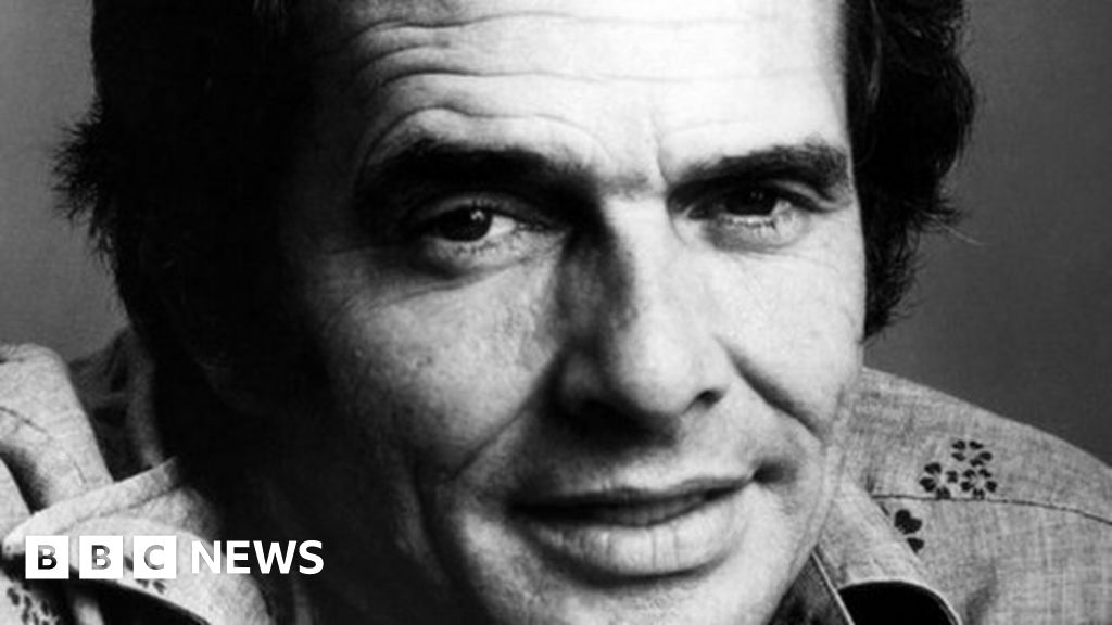 Obituary: Merle Haggard - BBC News