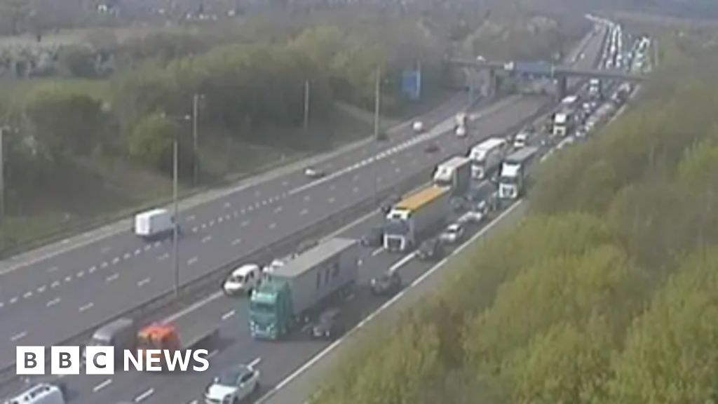Two teenagers die in M1 crash as 'car leaves bridge'