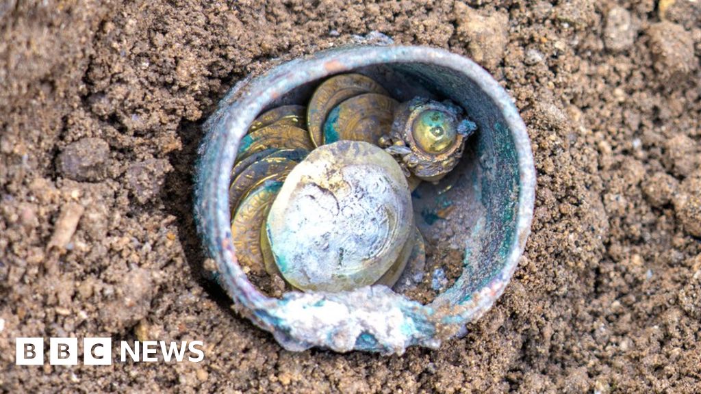 Rare gold coins found in Israeli city of Caesarea - BBC News