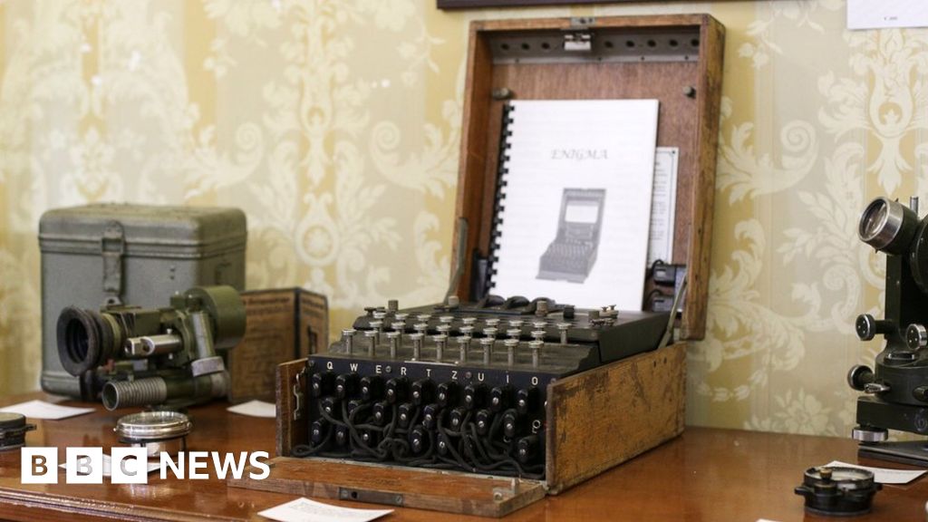 Enigma I 100 Typewriter Found To Be German Code Machine Bbc News