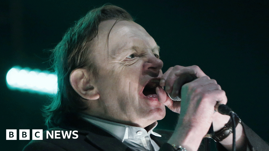 mark-e-smith-fought-hard-against-lung-and-kidney-cancer-bbc-news