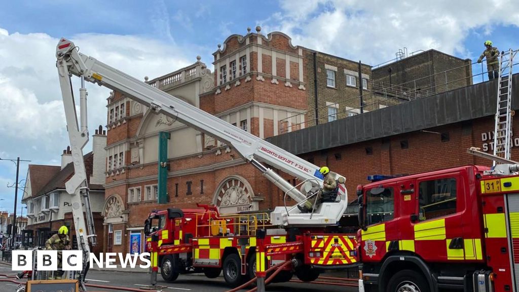 Westcliff Palace Theatre, Nearby Properties Evacuated After Flat Fire Injures Two