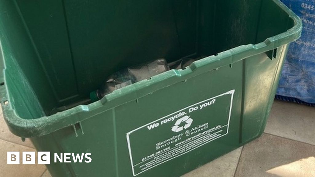 Bins replace recycling boxes in Shropshire to curb mess - BBC News