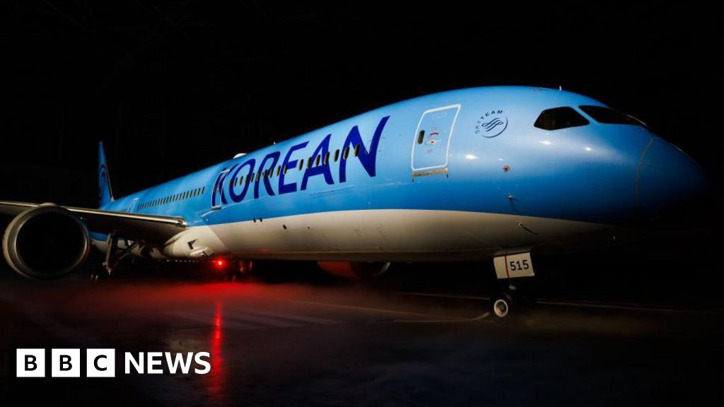 Korean Air to buy 103 Boeing jets as Trump pressures trading partners
