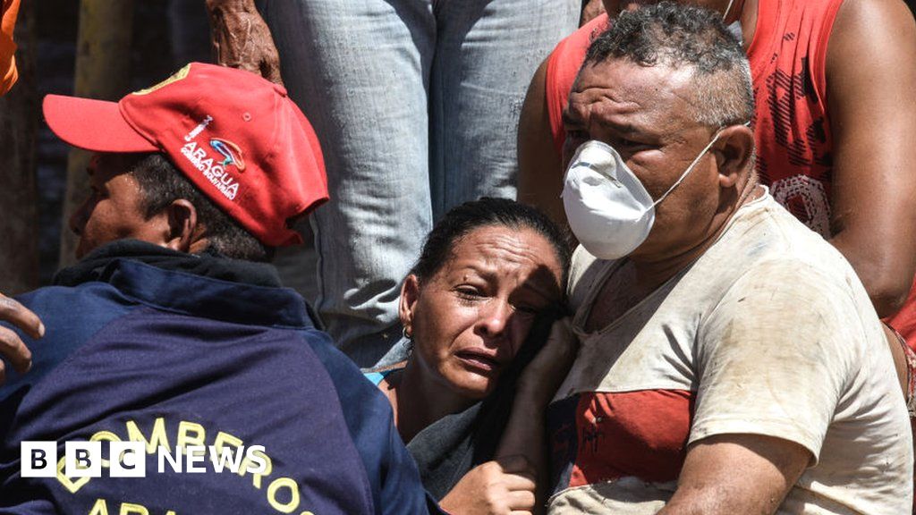 Venezuela landslide: Maduro vows to rebuild Las Tejerías