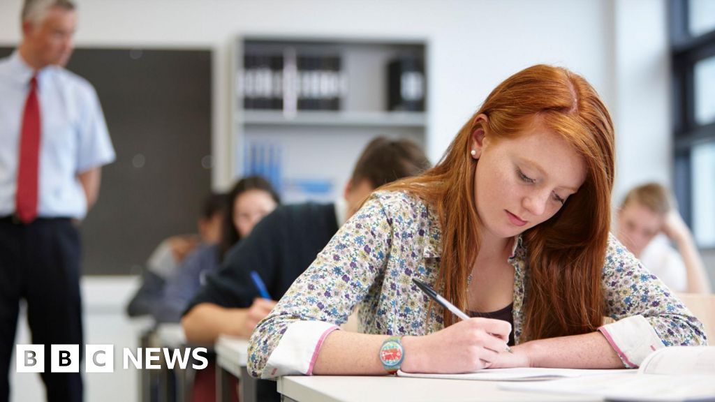 Northern Ireland Raises Education Age to 18