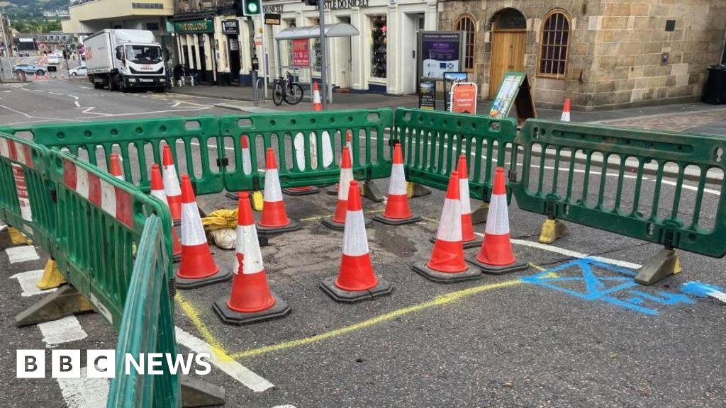 Sinkhole shuts Inverness city centre streets