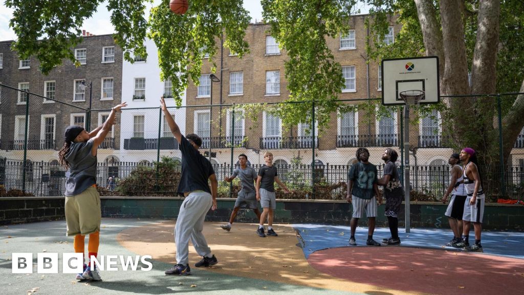 bbc.co.uk - Stephen Menon - London basketball court gets an NBA assist from OG Anunoby